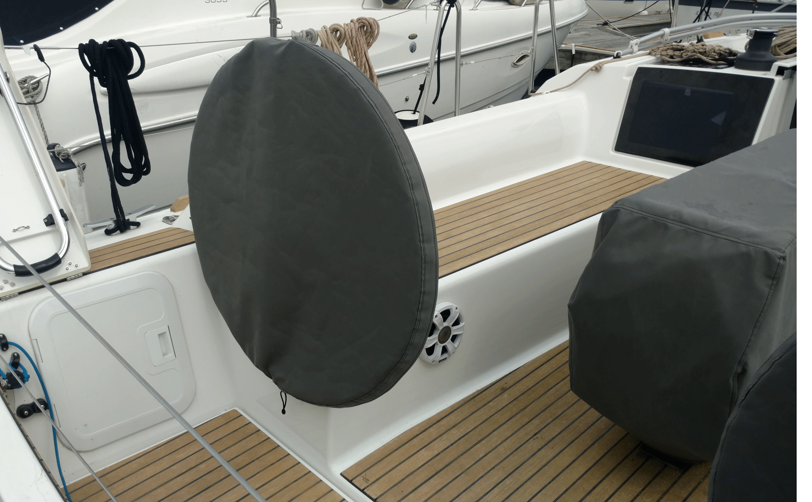 TwoScheetzHelmCovers2 Chicago Marine Canvas Custom Boat Covers