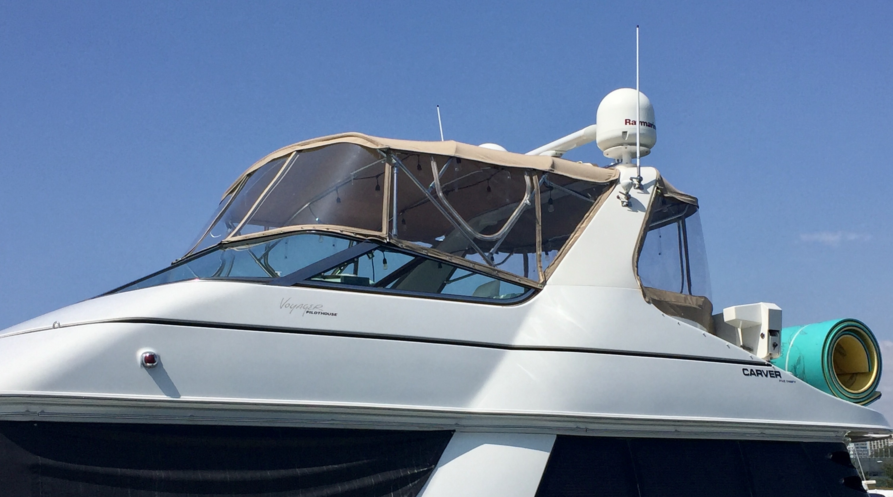 Carver Flybridge Chicago Marine Canvas Custom Boat Covers